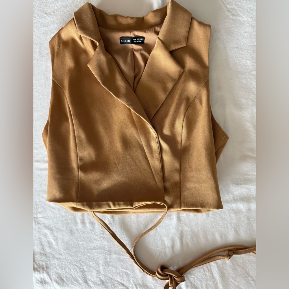 5/$25 - SHEIN Tan Women's Wrap Vest - Medium